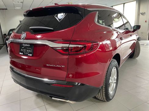 Used 2018 Buick Enclave Essence image 9