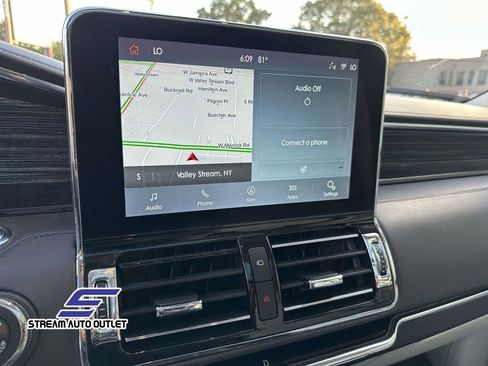 Used 2021 Lincoln Navigator Black Label w/ Cargo Convenience Package image 30