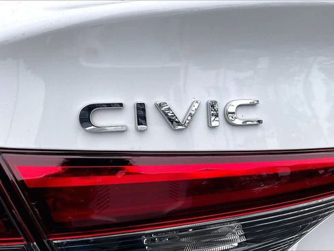 Used 2022 Honda Civic Sport image 30