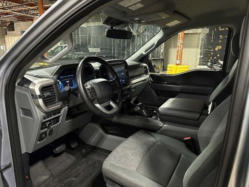 Used 2022 Ford F150 Lightning XLT AWD/4WD image 29