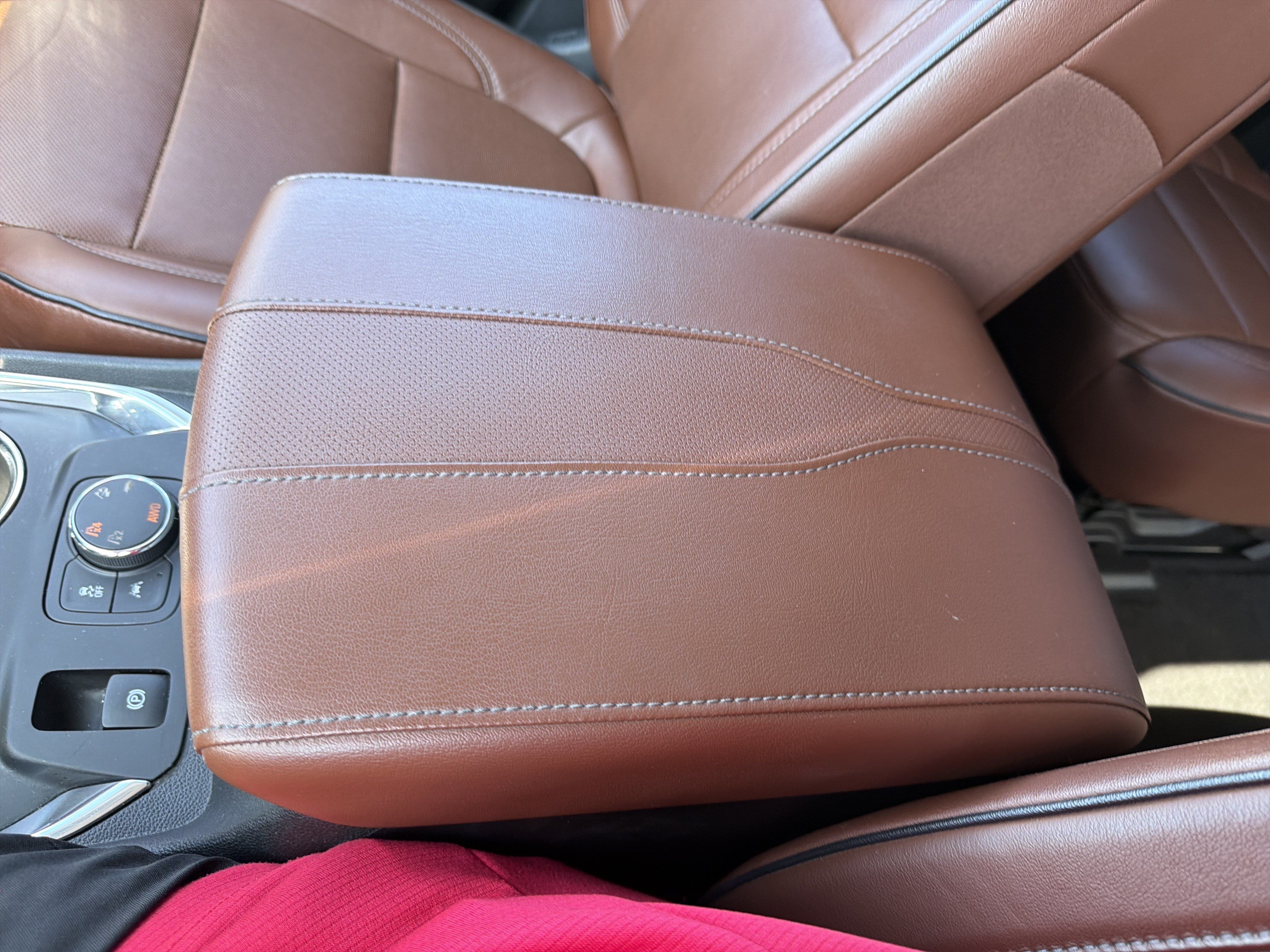 Used 2018 Chevrolet Traverse High Country AWD/4WD image 38
