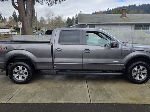 Used 2014 Ford F150 FX4 w/ Equipment Group 401A Mid AWD/4WD image 4