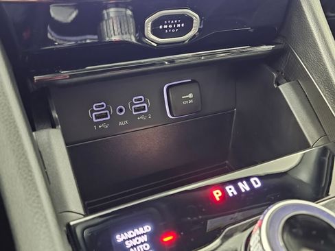 New 2026 Jeep Grand Cherokee L Limited w/ Limited Altitude Package image 31