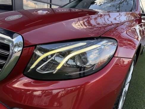 Used 2017 Mercedes-Benz E 300 4MATIC image 10