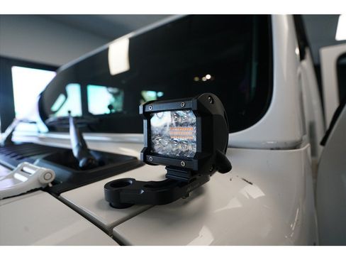 Used 2020 Jeep Gladiator Rubicon AWD/4WD image 11