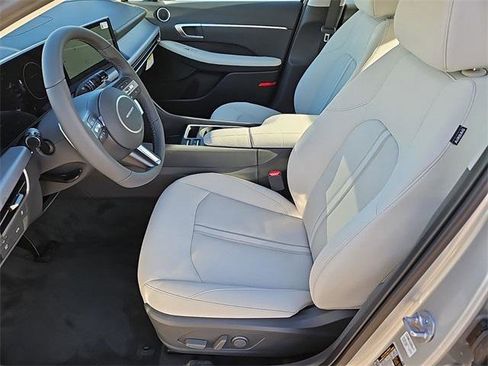 New 2024 Hyundai Sonata SEL w/ Convenience Package image 9