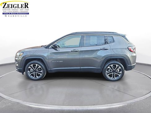 Certified 2023 Jeep Compass Limited AWD/4WD image 8