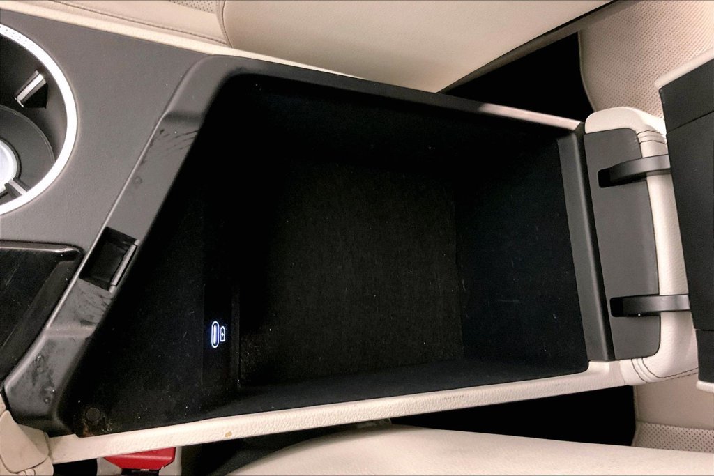 Used 2025 Genesis G70 2.5T RWD image 30
