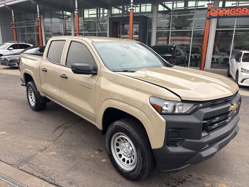 Used 2024 Chevrolet Colorado W/T image 14