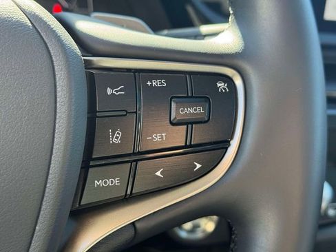 Certified 2025 Lexus ES 350 w/ Premium Package image 27