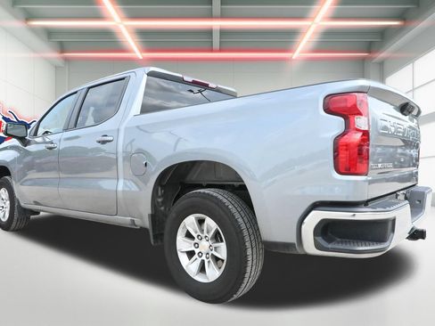 Used 2025 Chevrolet Silverado 1500 LT RWD image 2