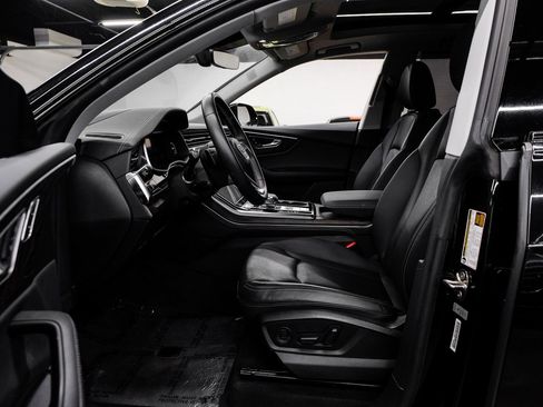 Used 2023 Audi Q8 Prestige image 4