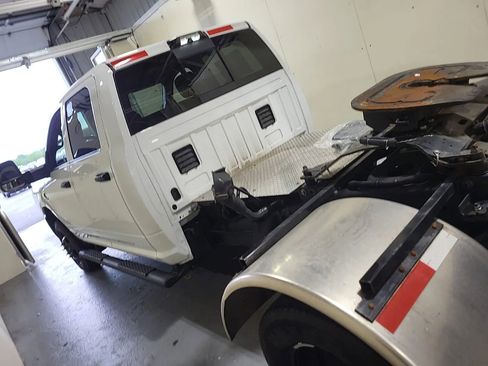 Used 2025 RAM 3500 Tradesman AWD/4WD image 2