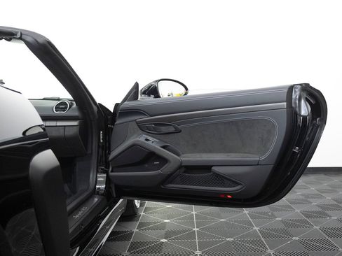 Used 2025 Porsche 718 Boxster Spyder RS RWD image 28