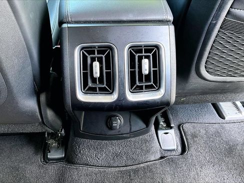 Used 2025 Kia Sorento S w/ Panoramic Sunroof Package FWD image 16