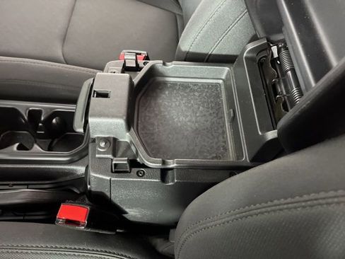 Used 2022 Jeep Gladiator Sport image 28