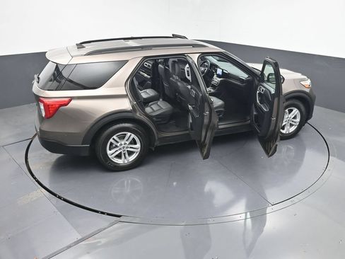 Used 2021 Ford Explorer XLT RWD image 47