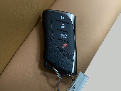 Certified 2025 Lexus ES 350 w/ Premium Package image 32