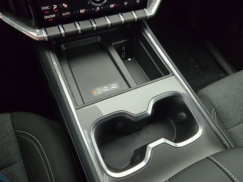 New 2026 GMC Acadia Elevation image 29