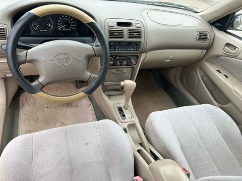 Used 1998 Toyota Corolla CE image 25