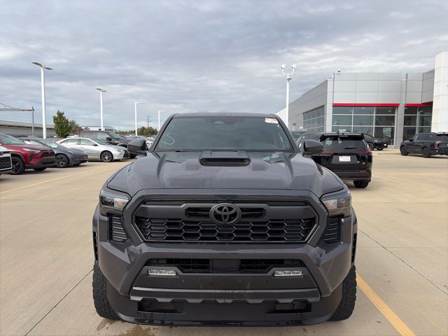Used 2024 Toyota Tacoma TRD Sport w/ TRD Sport Upgrade Package AWD/4WD image 2