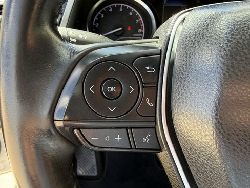 Used 2018 Toyota Camry SE FWD image 15
