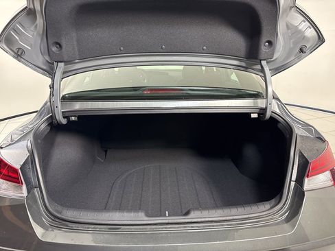 New 2025 Hyundai Elantra SEL FWD image 23