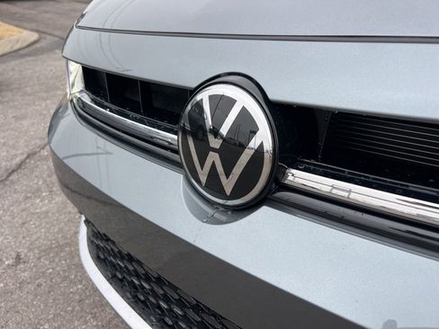 New 2026 Volkswagen Jetta SE image 9