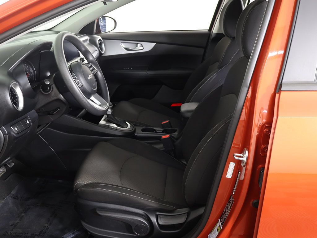 Certified 2023 Kia Forte LXS FWD image 28