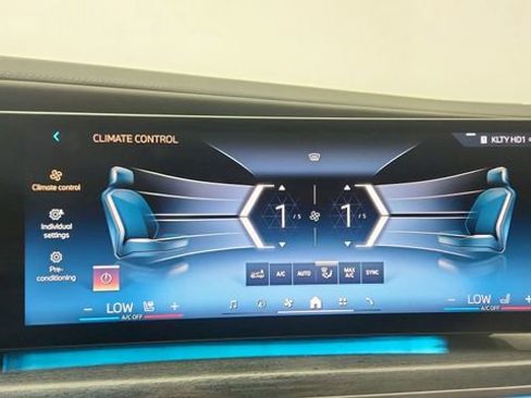 Used 2023 BMW 740i 740i image 53