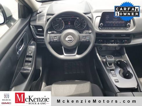 Used 2024 Nissan Rogue SV FWD image 25