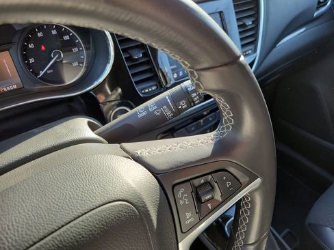 Used 2022 Buick Encore Preferred w/ Safety Package image 24