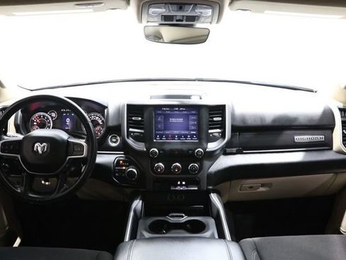 Used 2021 RAM 1500 Big Horn AWD/4WD image 16