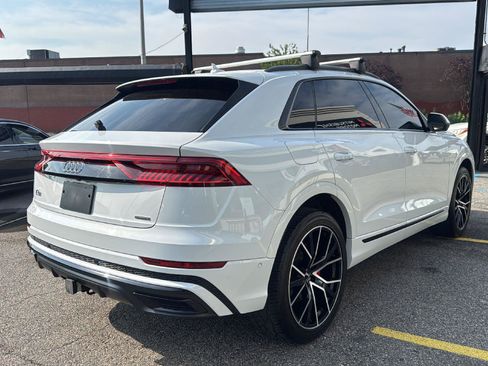 Used 2019 Audi Q8 Premium Plus w/ Premium Plus AWD/4WD image 7