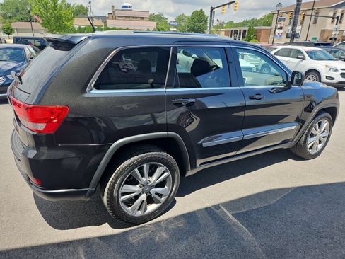 Used 2013 Jeep Grand Cherokee Laredo AWD/4WD image 7