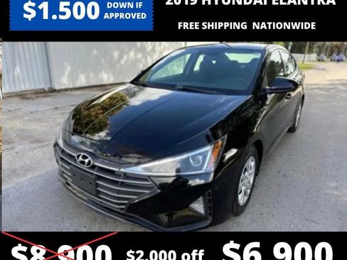 Used 2019 Hyundai Elantra SE w/ Cargo Package FWD image 1