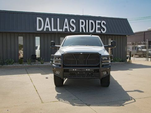 Used 2017 RAM 3500 Lone Star w/ Night Special Edition AWD/4WD image 3