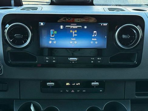 New 2025 Mercedes-Benz Sprinter 2500 image 18