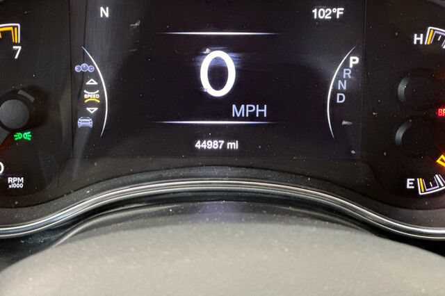 Certified 2022 Jeep Grand Cherokee Laredo X AWD/4WD image 23