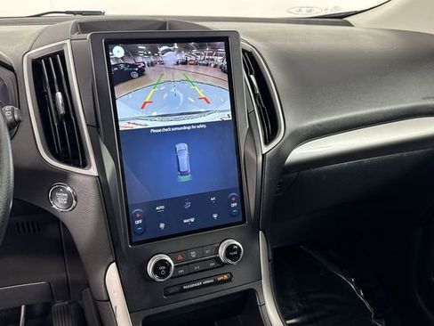 Used 2022 Ford Edge SE w/ Cargo Accessory Package image 7