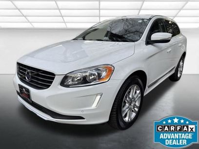 Used 2015 Volvo XC60 T5 Premier w/ Proximity Package