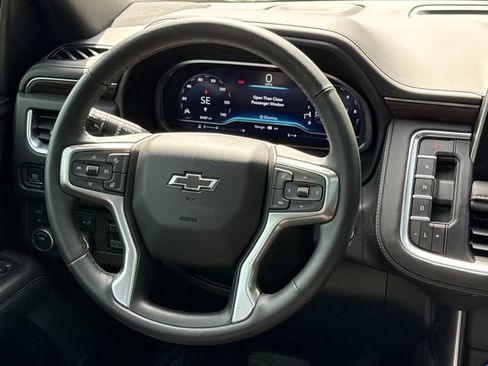 Used 2023 Chevrolet Tahoe Z71 w/ Luxury Package image 14