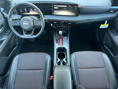 Used 2025 Nissan Kicks SR w/ SR Premium Package AWD/4WD image 13