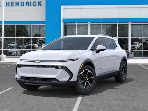 New 2026 Chevrolet Equinox EV LT AWD/4WD image 8