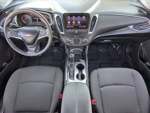 Used 2020 Chevrolet Malibu LT image 18