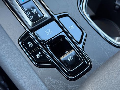Used 2024 Lexus RX 350h w/ Convenience Package AWD/4WD image 32
