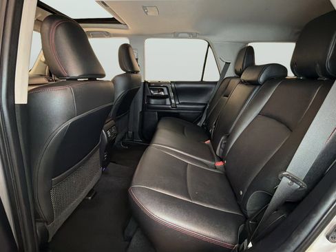 Used 2019 Toyota 4Runner TRD Off-Road Premium AWD/4WD image 32