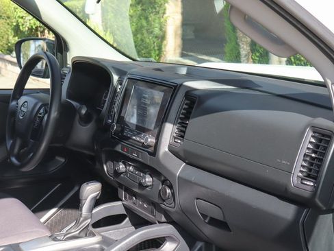 Used 2022 Nissan Frontier S w/ Technology Package RWD image 40