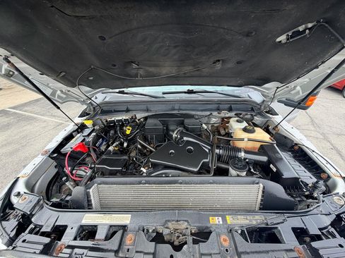 Used 2013 Ford F350 XLT w/ Snow Plow Prep Pkg image 20