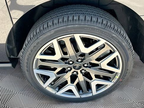 New 2026 Ford Expedition Max Platinum AWD/4WD image 20